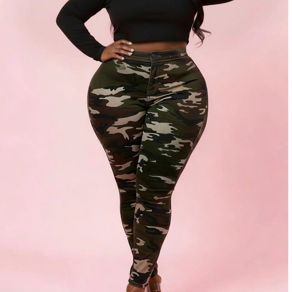Camouflage stretch pants